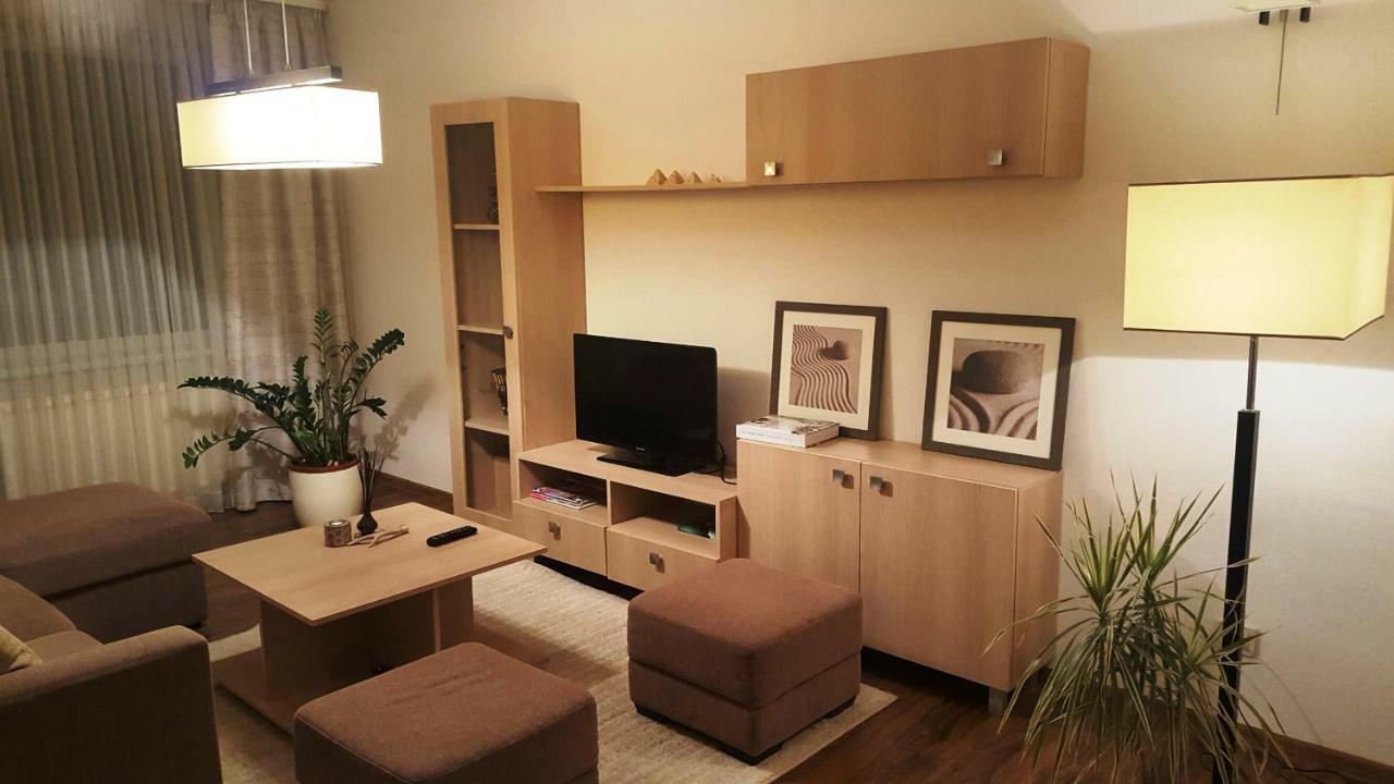 Apartamentai Dainu Шяуляй Екстер'єр фото